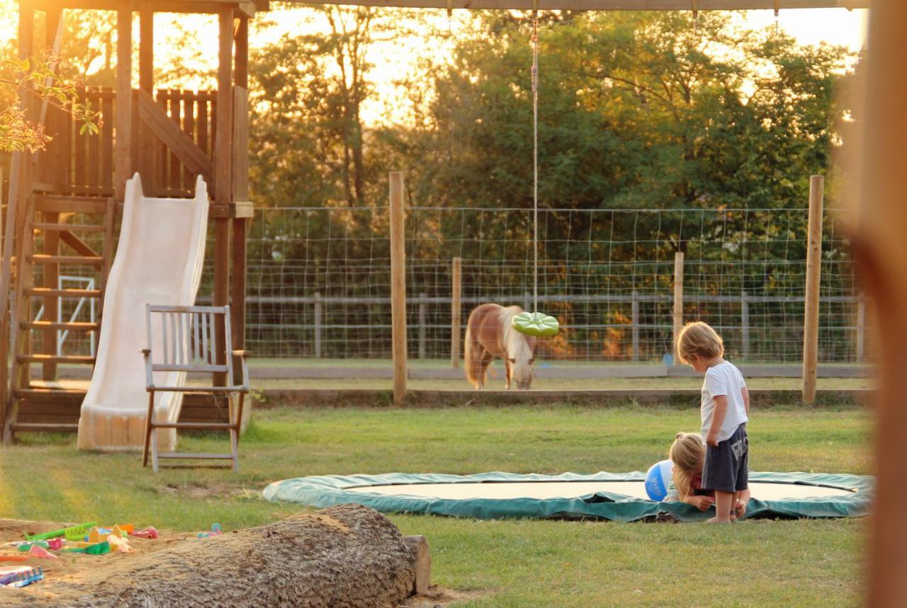 Domaine Ramonjavel, Glamping & Alpaca'S Bed & Breakfast Fongrave Bagian luar foto
