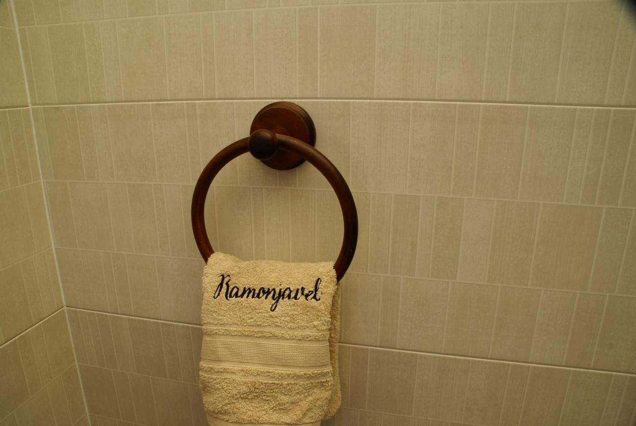 Domaine Ramonjavel, Glamping & Alpaca'S Bed & Breakfast Fongrave Bagian luar foto